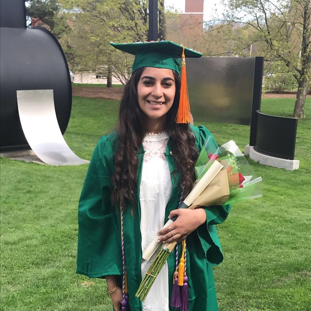 Meet your Posher, Kayla